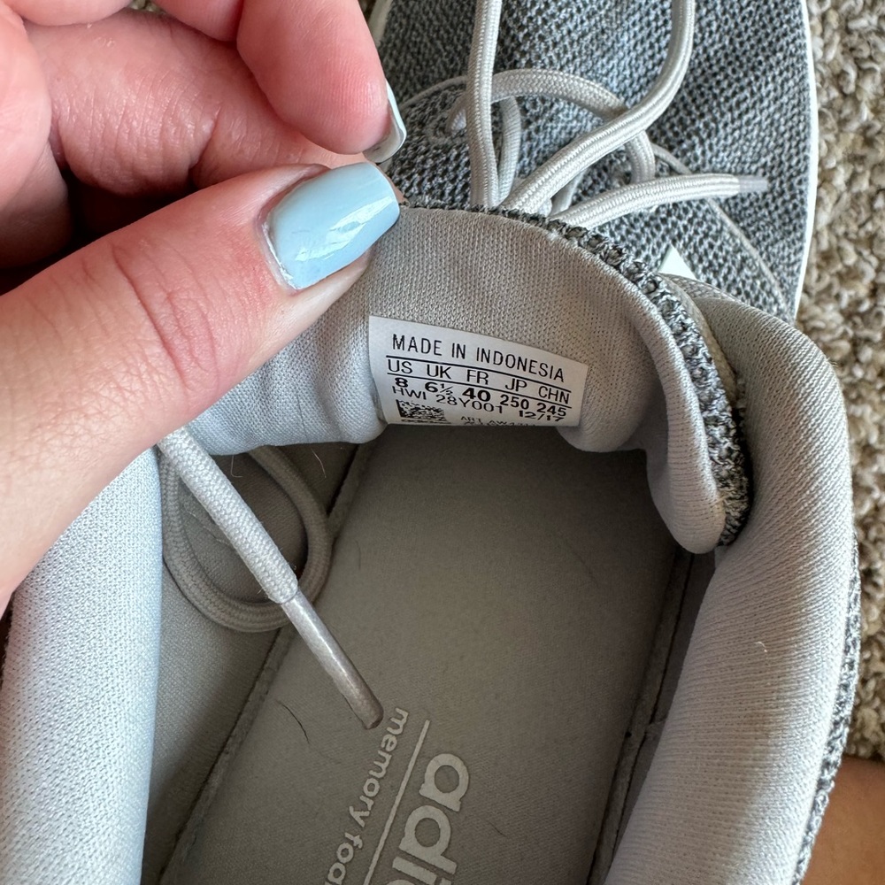 Adidas cloud foam shoes